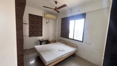 Bedroom Image of 1750 Sq.ft 2 BHK Apartment / Flat for rent in Science City Ahmedabad for Rs. 25000