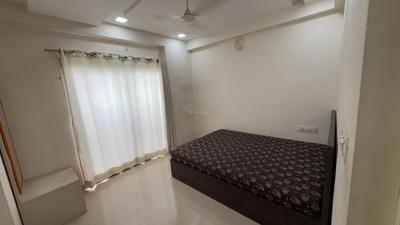 Image of 1215 Sq.ft 2 BHK Apartment / Flat for rent in Kavish Karnavati Riviera, New Maninagar, Ahmedabad for Rs. 25000