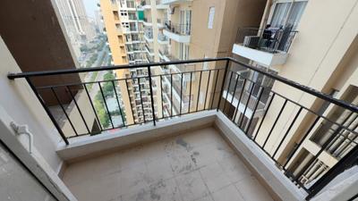 Balcony Image of 1200 Sq.ft 3 BHK Apartment / Flat for rent in Amrapali Crystal Homes Phase 1, Sector 76 Noida for Rs. 36000