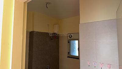 Image of 1850 Sq.ft 3 BHK Apartment / Flat for rent in Adani The Meadows, Shantigram, Ahmedabad for Rs. 34000