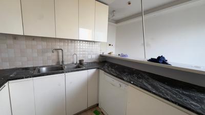 Kitchen Image of 1380 Sq.ft 2 BHK Apartment / Flat for rent in Supertech Supernova, Sector 94 Noida for Rs. 54000