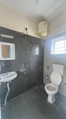 Bathroom Image of 500 Sq.ft 1 BHK Apartment / Flat for rent in S.G. Palya Bengaluru for Rs. 27992