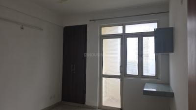 Bedroom Image of 800 Sq.ft 2 BHK Apartment / Flat for rent in UCHDPL Wave Executive Floors G, Wave City Ghaziabad for Rs. 19000