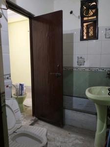 Common Bathroom Image of 630 Sq.ft 2 BHK Builder Floor for rent in Mayur Vihar Phase 1 New Delhi for Rs. 20000