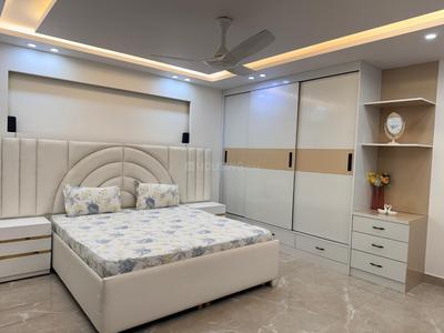 Bedroom Image of 4200 Sq.ft 4 BHK Builder Floor for rent in Sector 9 Gurgaon for Rs. 45200