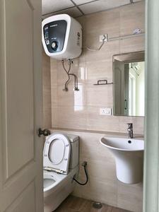 Bedroom Two Image of 1900 Sq.ft 3 BHK Apartment / Flat for rent in Shree Vardhman Victoria, Sector 70 Gurgaon for Rs. 49800