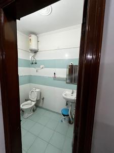 Bathroom Image of 1200 Sq.ft 2 BHK Builder Floor for rent in Delta I Greater Noida for Rs. 25000