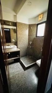 Bathroom Image of 1800 Sq.ft 3 BHK Builder Floor for rent in Safdarjung Development Area New Delhi for Rs. 170000
