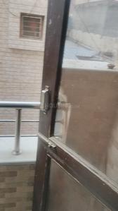 Balcony Image of 900 Sq.ft 3 BHK Builder Floor for sale in Laxmi Nagar New Delhi for Rs. 5500000