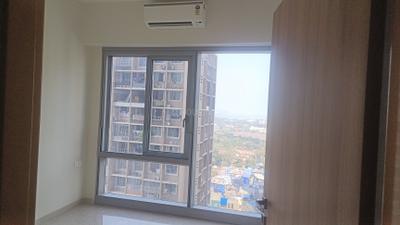 Bedroom Image of 700 Sq.ft 2 BHK Apartment / Flat for rent in Piramal Aranya, Byculla Mumbai for Rs. 110001