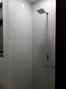Common Bathroom Image of 900 Sq.ft 3 BHK Apartment / Flat for sale in Dwarka Mor New Delhi for Rs. 5800000