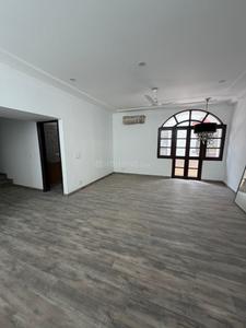 Bedroom Image of 5800 Sq.ft 7 BHK Independent House for rent in New Friends Colony New Delhi for Rs. 695000