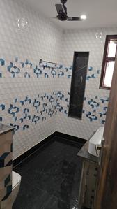 Bathroom Image of 1720 Sq.ft 6 BHK Independent House for sale in Palam Vihar Gurgaon for Rs. 41000000