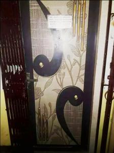Image of 600 Sq.ft 2 BHK Apartment / Flat for sale in Picnic Garden, Kolkata for Rs. 2500000
