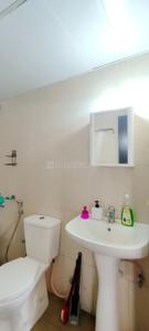 Bathroom Image of 1000 Sq.ft 3 BHK Apartment / Flat for rent in Shriram Liberty Square, Gulimangala Bengaluru for Rs. 30000