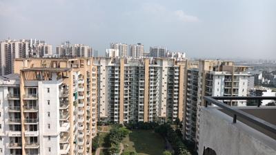 Living Room Image of 2000 Sq.ft 3 BHK Apartment / Flat for sale in Emaar Imperial Gardens, Sector 102 Gurgaon for Rs. 22600000