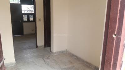 Living Room Image of 1250 Sq.ft 1.5 BHK Independent House for rent in Sector 12 Noida for Rs. 23000
