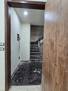 Image of 900 Sq.ft 2 BHK Builder Floor for rent in Ramesh Nagar, New Delhi for Rs. 33500