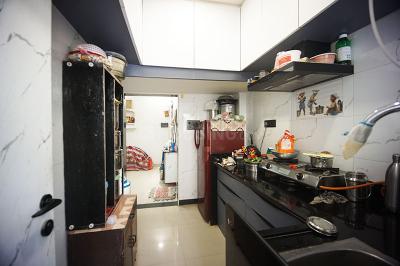 Kitchen Image of 585 Sq.ft 1 BHK Apartment / Flat for sale in Sabarmati Ahmedabad for Rs. 3800000