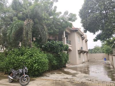 Building Image of 8730 Sq.ft 3.5 BHK Independent House for rent in Sanskruti Sentossa Greens, Vaishno Devi Circle Ahmedabad for Rs. 75000