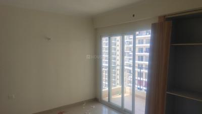 Bedroom Image of 2140 Sq.ft 3 BHK Apartment / Flat for sale in Amrapali Crystal Homes Phase 1, Sector 76 Noida for Rs. 27800000