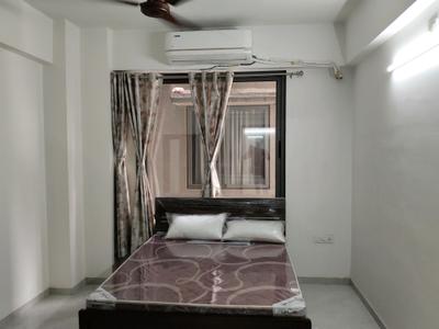 Bedroom Image of 2500 Sq.ft 3 BHK Apartment / Flat for rent in The Evans, Tragad Ahmedabad for Rs. 31000