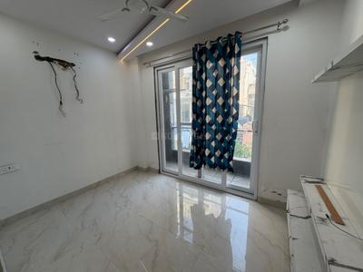 Bedroom Image of 1100 Sq.ft 3 BHK Builder Floor for sale in Janakpuri New Delhi for Rs. 14500000
