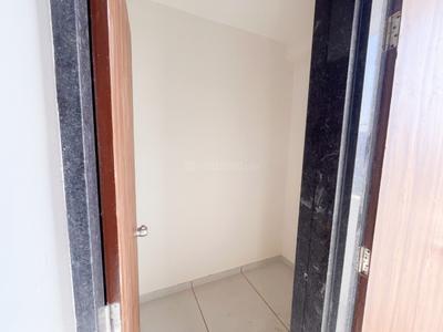 Bathroom Image of 1500 Sq.ft 3 BHK Apartment / Flat for rent in New Alkapuri Vadodara for Rs. 26000