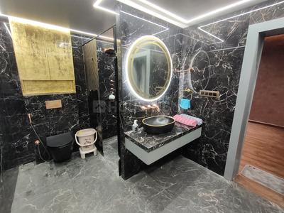 Bathroom Image of 980 Sq.ft 1 BHK Apartment / Flat for rent in Sahjanand Tulsi Glorious, Nandelav Bharuch for Rs. 15000