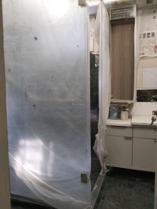 Common Bathroom Image of 4150 Sq.ft 4 BHK Builder Floor for sale in Model Town New Delhi for Rs. 120000000