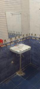 Bathroom Image of 1800 Sq.ft 2 BHK Builder Floor for rent in Gomti Nagar Lucknow for Rs. 12000