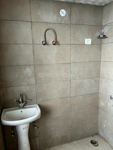 Bathroom Image of 1000 Sq.ft 2 BHK Apartment / Flat for sale in The Grande, Partapur Meerut for Rs. 4000000