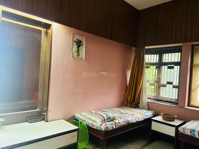 Bedroom Image of Girls PG in Alkapuri, Vadodara