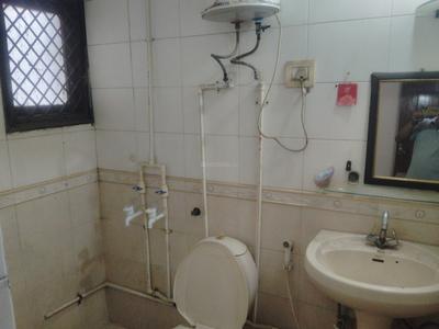 Image of 900 Sq.ft 2 BHK Apartment / Flat for rent in  Eastend Apartments, Indirapuram, Ghaziabad for Rs. 26000