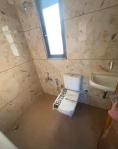 Bathroom Image of 970 Sq.ft 3 BHK Builder Floor for rent in Western Unity, Vaishno Devi Circle Ahmedabad for Rs. 22000