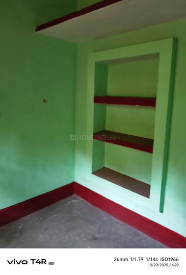 Mehboob Khan Tola Bedroom 1