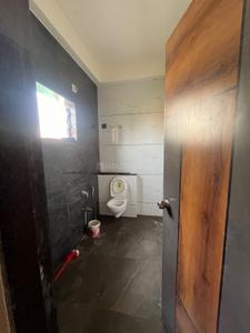 Bathroom Image of 1760 Sq.ft 4 BHK Apartment / Flat for rent in Karamsad Anand for Rs. 20000