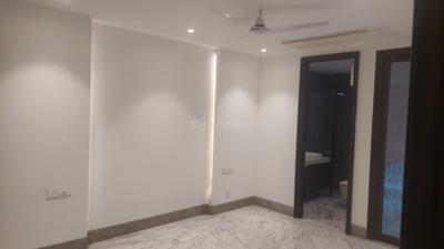 Bedroom Image of 2070 Sq.ft 3 BHK Builder Floor for sale in Sarvapriya Vihar New Delhi for Rs. 80000000