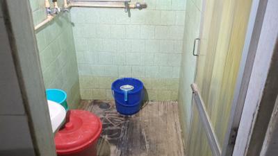 Bathroom Image of 570 Sq.ft 1 BHK Apartment / Flat for rent in Borivali West Mumbai for Rs. 35000