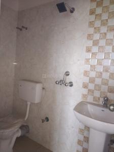 Bathroom Image of 900 Sq.ft 2 BHK Apartment / Flat for sale in Mayfair Whitefield, Narendrapur Kolkata for Rs. 3500000