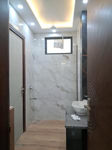 Common Bathroom Image of 2250 Sq.ft 4 BHK Builder Floor for sale in Paschim Vihar New Delhi for Rs. 45000000