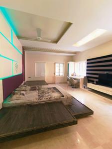 Bedroom Image of 6500 Sq.ft 7 BHK Villa for sale in Prahlad Nagar Ahmedabad for Rs. 120000000