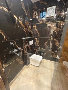 Bathroom Image of 700 Sq.ft 2 BHK Builder Floor for rent in Uttam Nagar New Delhi for Rs. 23000