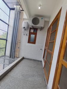 Balcony Image of 2700 Sq.ft 3 BHK Builder Floor for rent in Sukhdev Vihar New Delhi for Rs. 110000