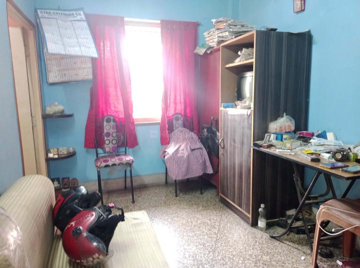 Dhakuria daspara riksha stand nearby Main Image 1