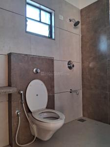 Bathroom Image of 1050 Sq.ft 3 BHK Apartment / Flat for sale in Bhayli Vadodara for Rs. 4300000