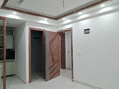 Living Room Image of 1050 Sq.ft 2 BHK Apartment / Flat for sale in Sector 72 Noida for Rs. 3850000