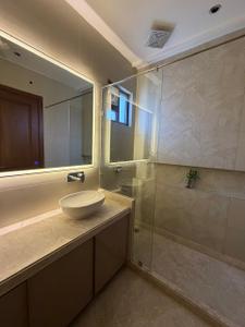 Image of 1800 Sq.ft 3 BHK Builder Floor for sale in Kirti Nagar, New Delhi for Rs. 36000000