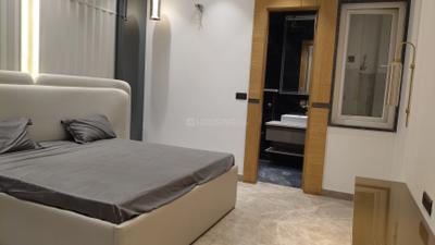 Bedroom Image of 1800 Sq.ft 3 BHK Builder Floor for sale in Vikaspuri New Delhi for Rs. 36000000