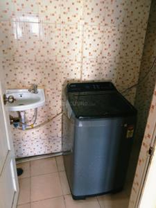 Bathroom Image of 560 Sq.ft 1 BHK Apartment / Flat for sale in Royal Palms Summit Apartments, Goregaon East Mumbai for Rs. 6500000